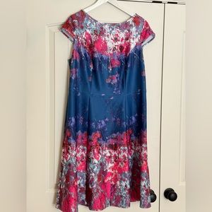 ADRIANNA PAPELL Floral Dress -14W
